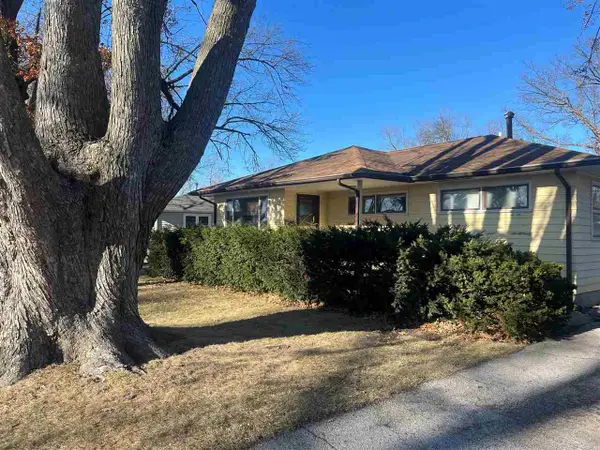 1414 Plum Street, Iowa City, IA 52240