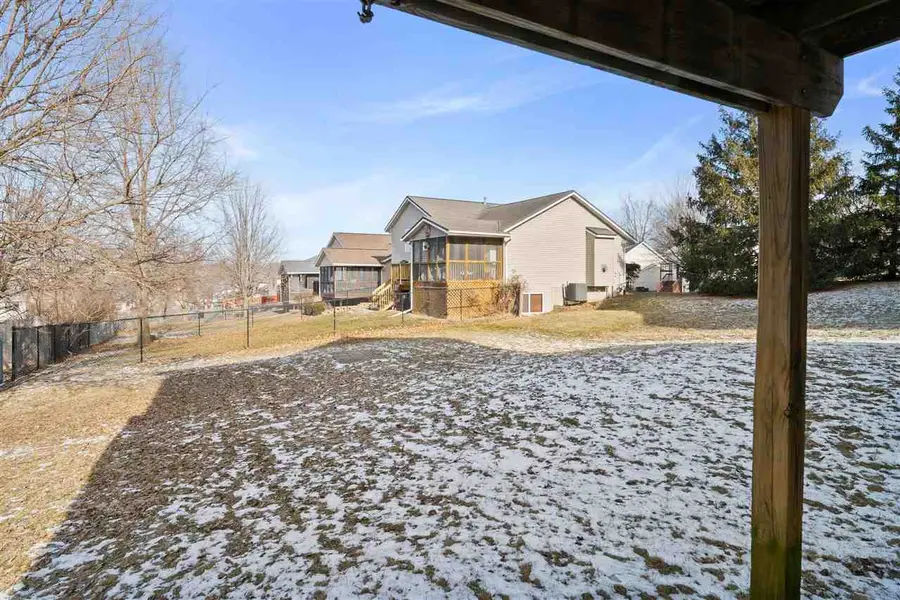 2718 Jacque St, Iowa City, IA 52246 - Image #2