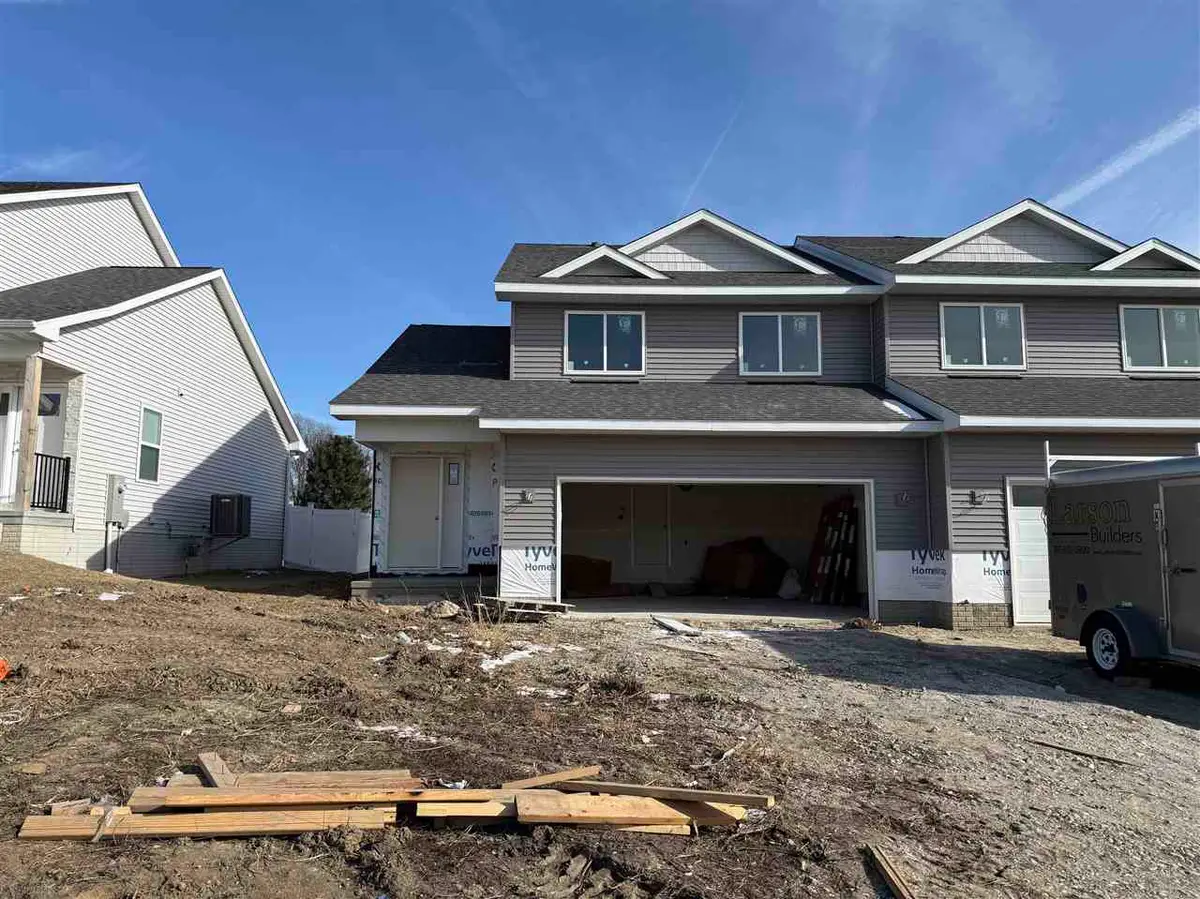 109 Dawson Dr, West Branch, IA 52358 - Image #1