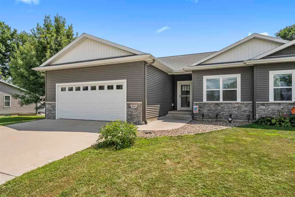 1015 E Adams Street, Washington, IA 52353 - #1