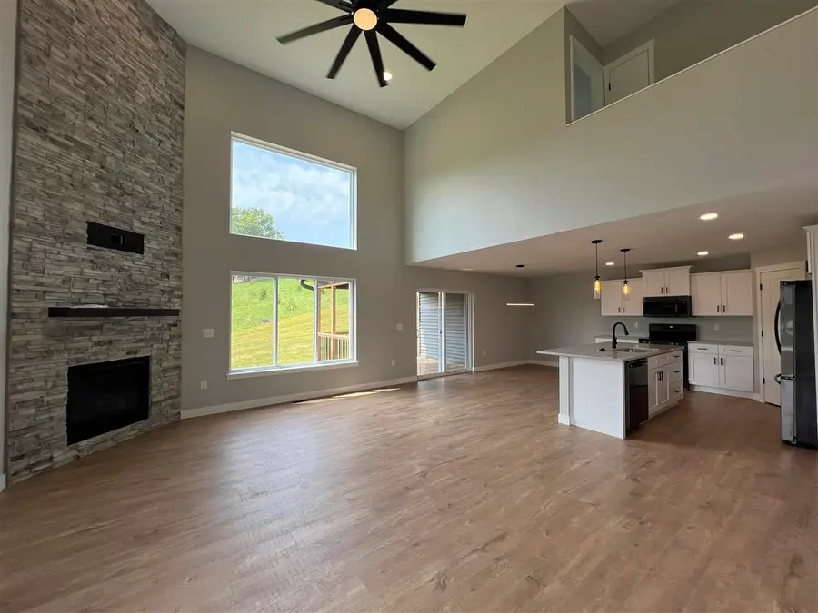 1403 Legend Dr, Tiffin, IA 52340 - Image #2