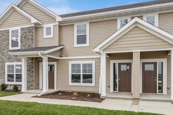 7023 Harlan Eddy Dr SW, Cedar Rapids, IA 52404