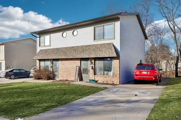 838-840 Page St, Iowa City, IA 52240