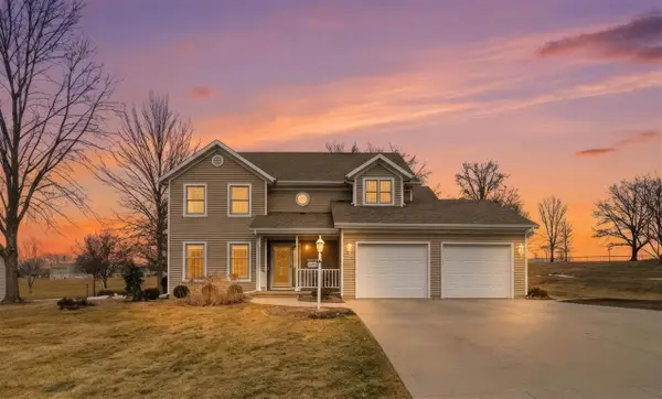 400 11th Street, Wellman, IA 52356