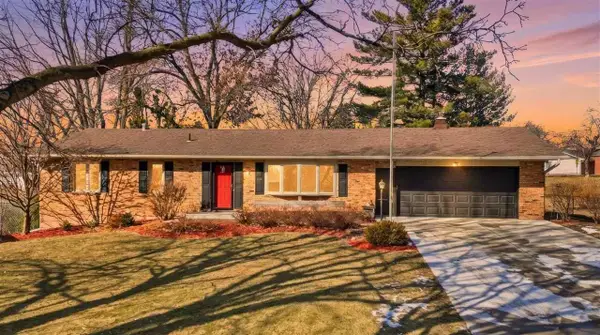 31 Bedford Ct., Iowa City, IA 52240