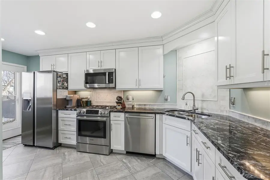 3415 Hampton St, Iowa City, IA 52240 - Image #3