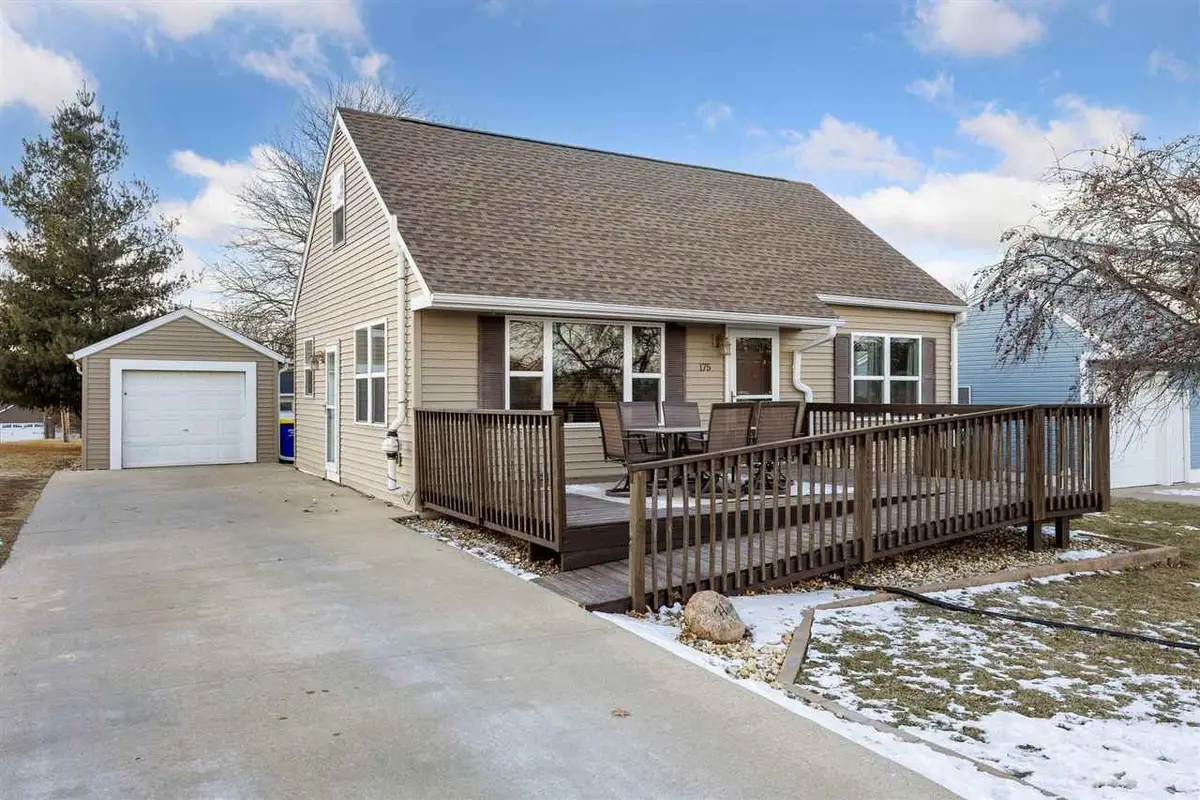 175 S 1St St, Walford, IA 52351 - Image #1