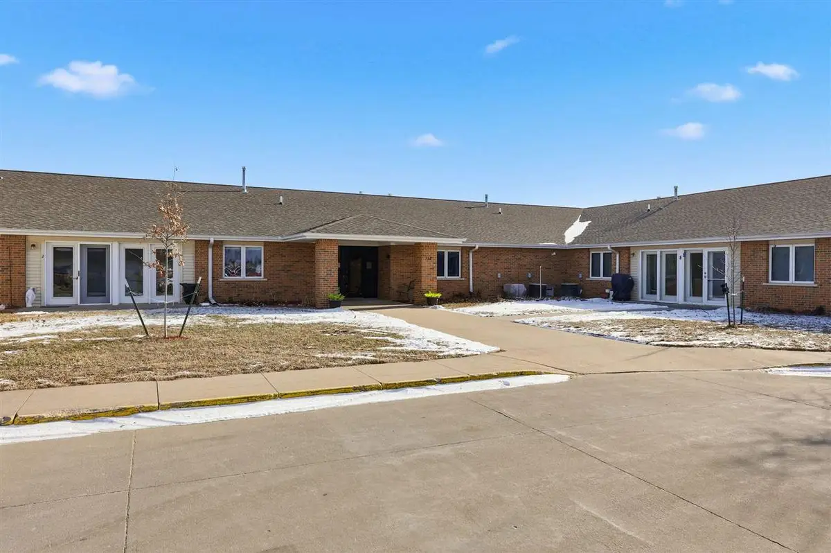 732 S Market, Solon, IA 52333 - #1