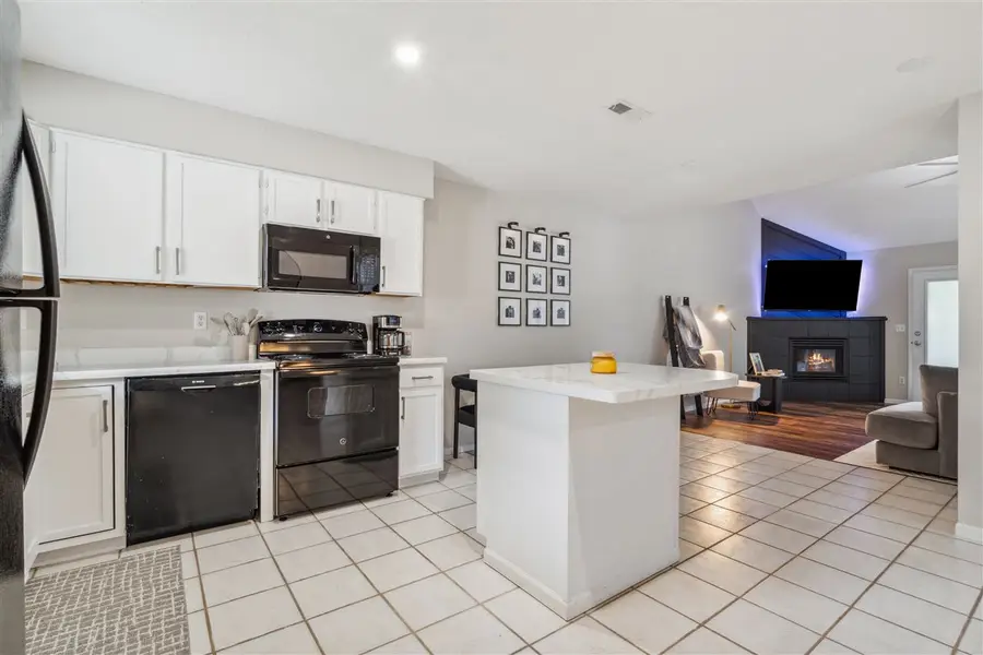 189 Stephans St, Tiffin, IA 52340 - Image #2