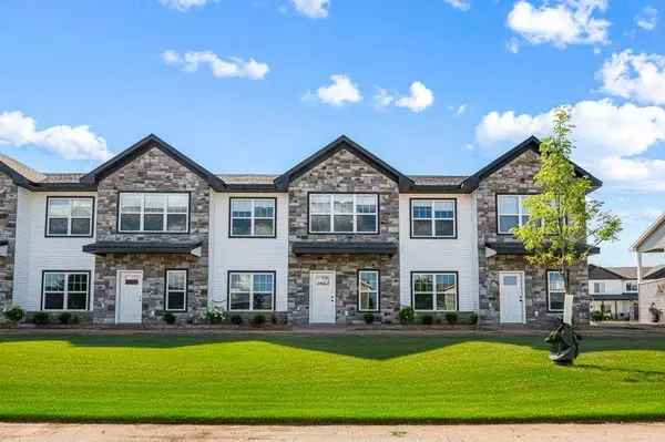 2311 Water Tower Place, North Liberty, IA 52317