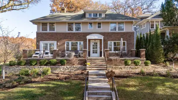 8 Bella Vista Pl, Iowa City, IA 52245