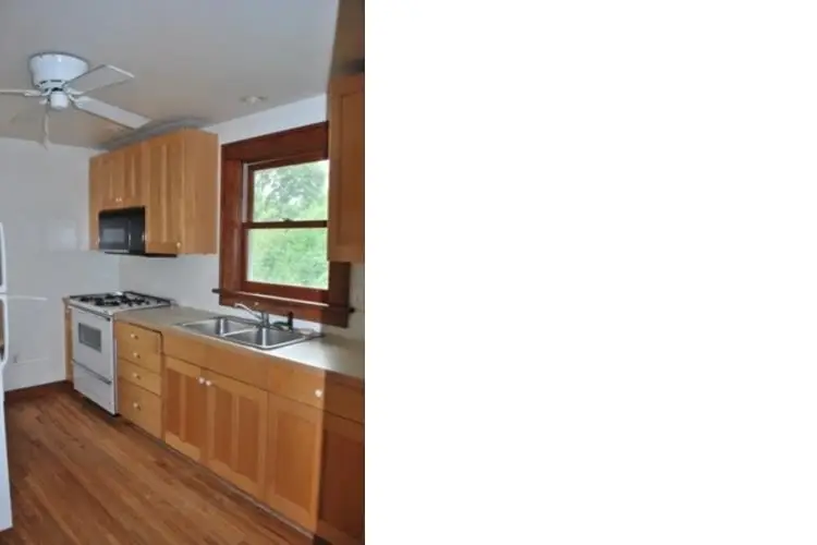 1123 E Washington St, Iowa City, IA 52245 - #2