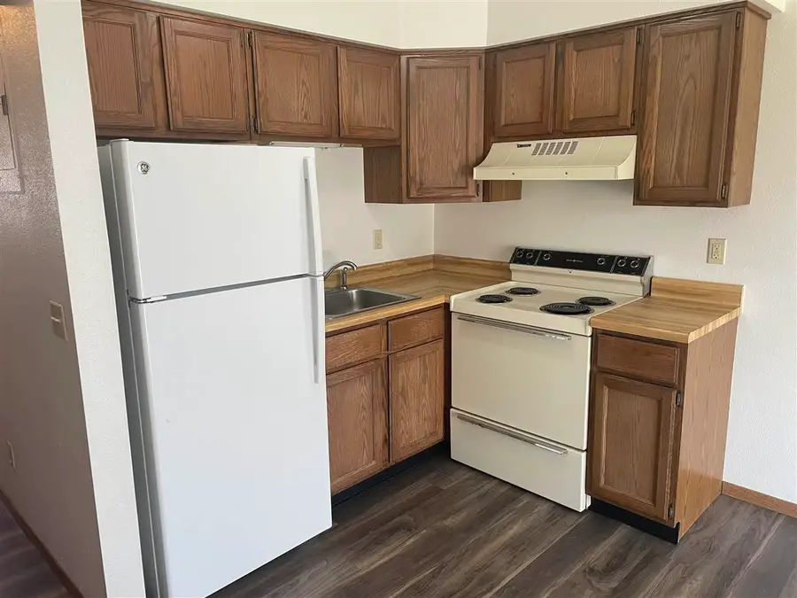 2643 Westwinds Dr, Iowa City, IA 52246 - #2