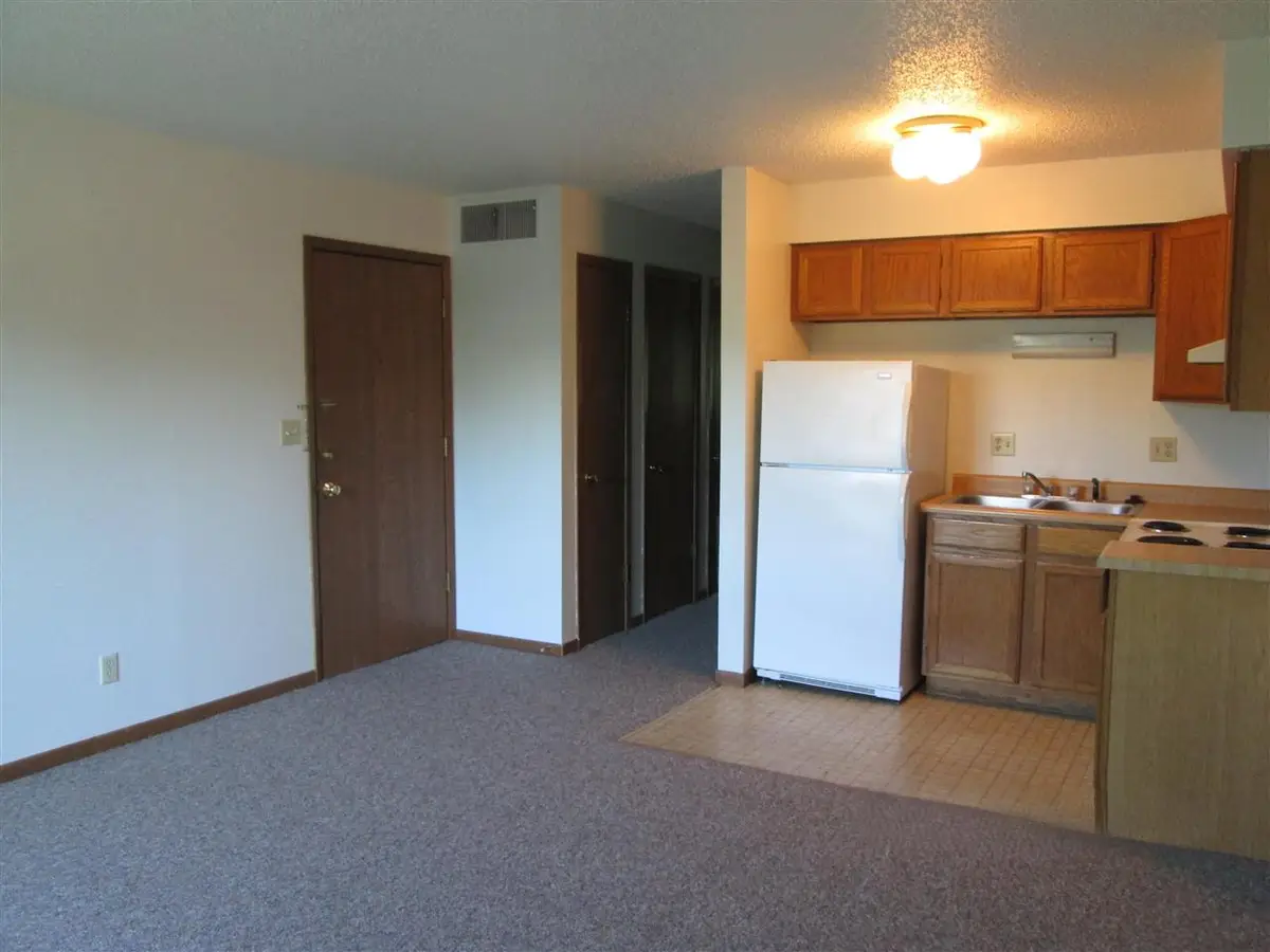 2635 Westwinds Dr, Iowa City, IA 52246 - Image #1