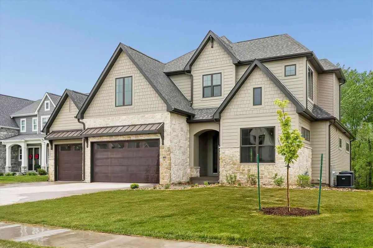 405 MacBride Trl, Solon, IA 52333 - #1