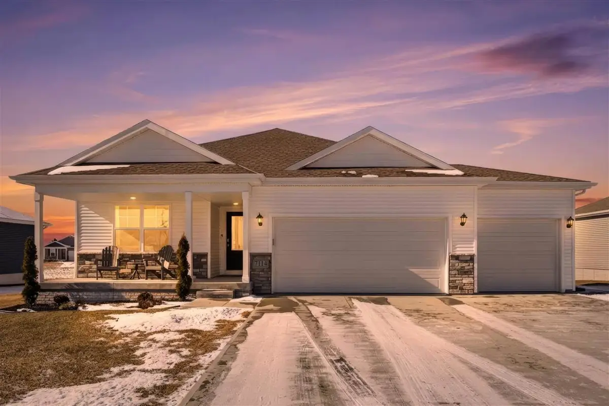 7114 Harlan Eddy Dr SW, Cedar Rapids, IA 52404 - Image #1