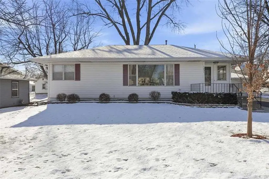 1251 18th Ave SW, Cedar Rapids, IA 52404 - Image #3