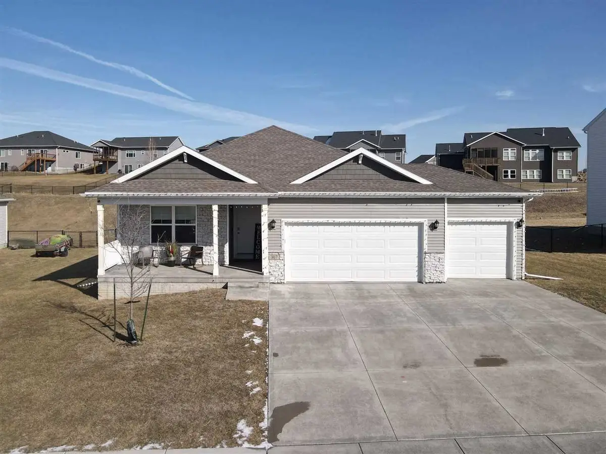 307 Dawson drive, West Branch, IA 52358 - #1