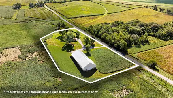 1470 520th St. SW, Kalona, IA 52247