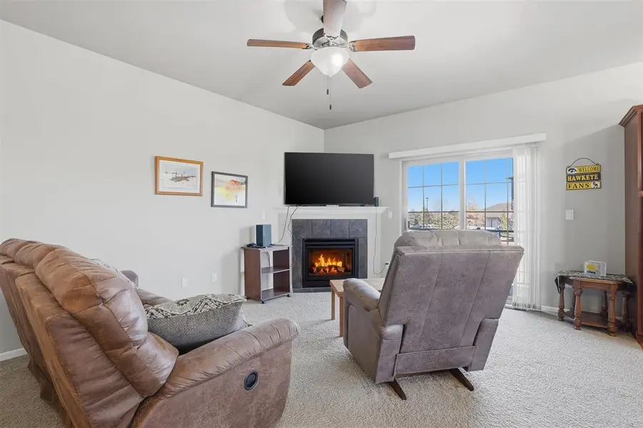 485 Glenmoor Place, North Liberty, IA 52317 - #2