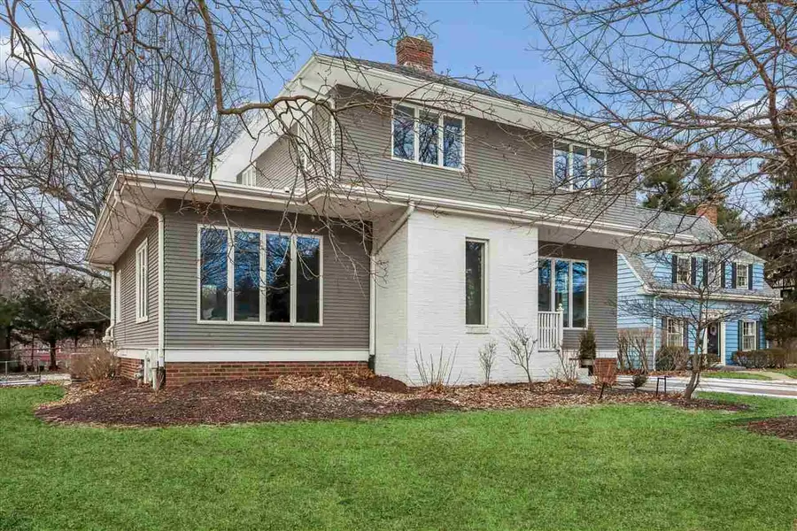 319 Hutchinson, Iowa City, IA 52246 - #2