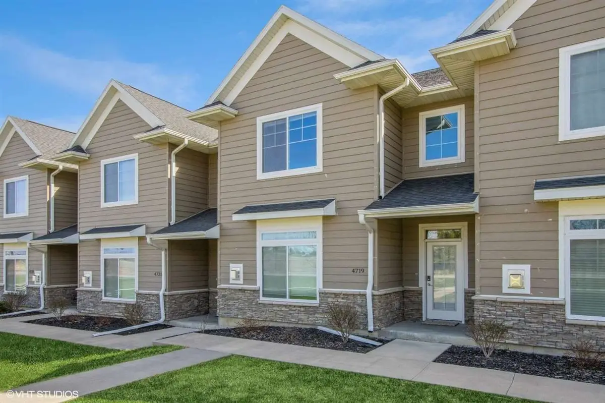 4719 Herbert Hoover Highway, Iowa City, IA 52240 - #1