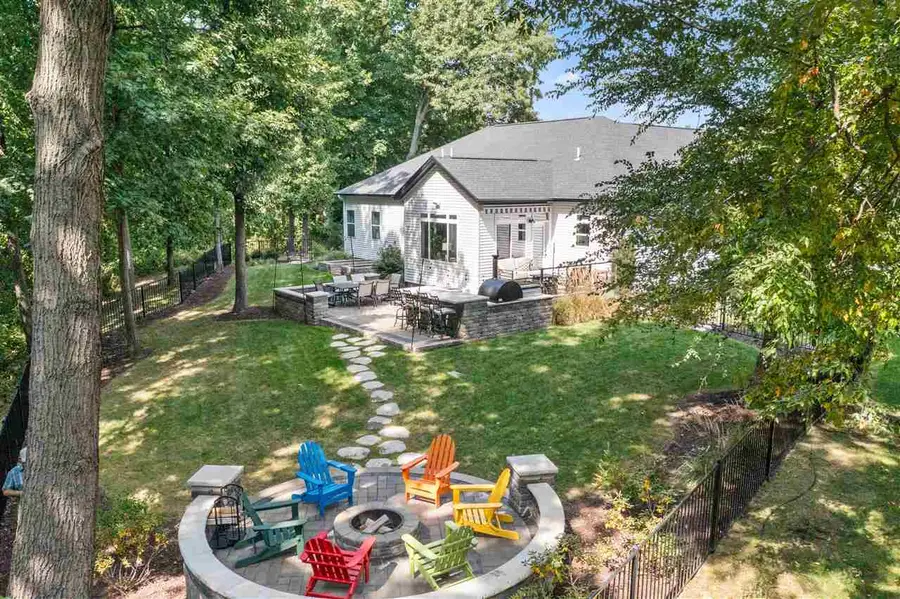 858 Tranquil Bluff Trl, Iowa City, IA 52245 - #3