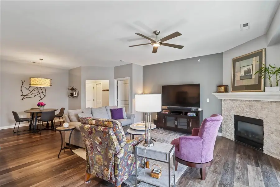 2194 Willenbrock Cir., Iowa City, IA 52245 - #3