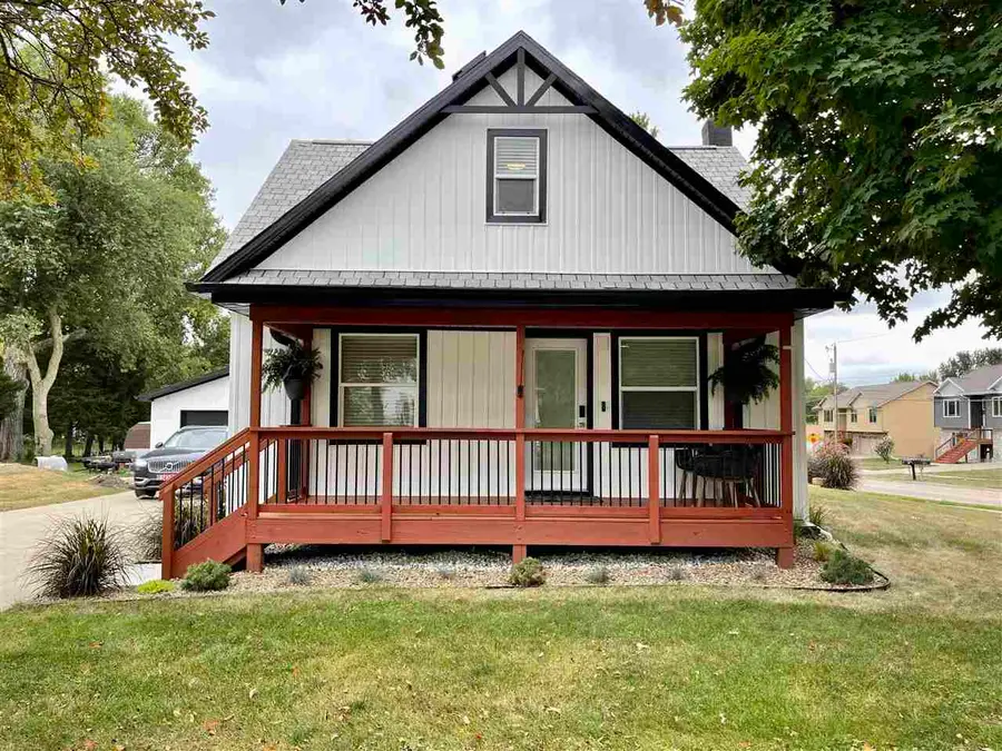 10 N Main St, North Liberty, IA 52317 - #3