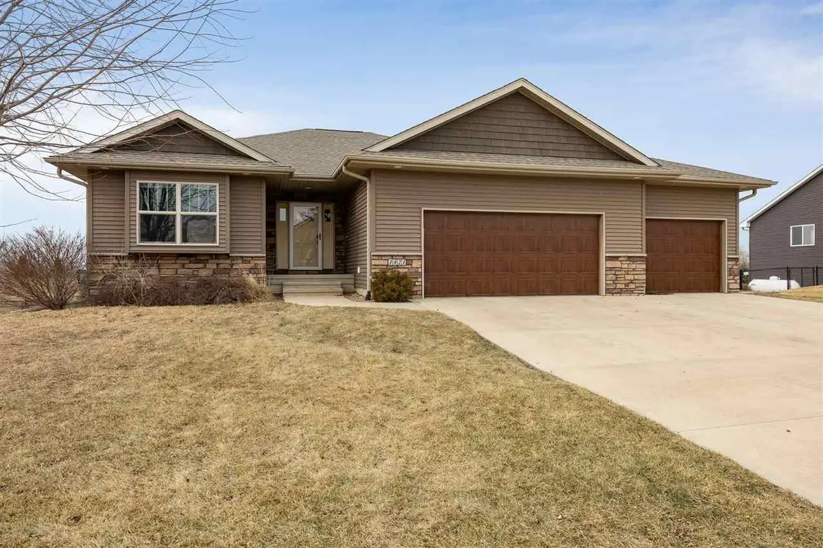 1821 Wenrose Dr NE, North Liberty, IA 52317 - #1