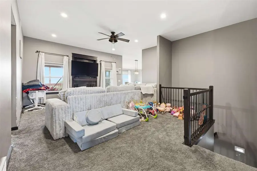 1821 Wenrose Dr NE, North Liberty, IA 52317 - #3