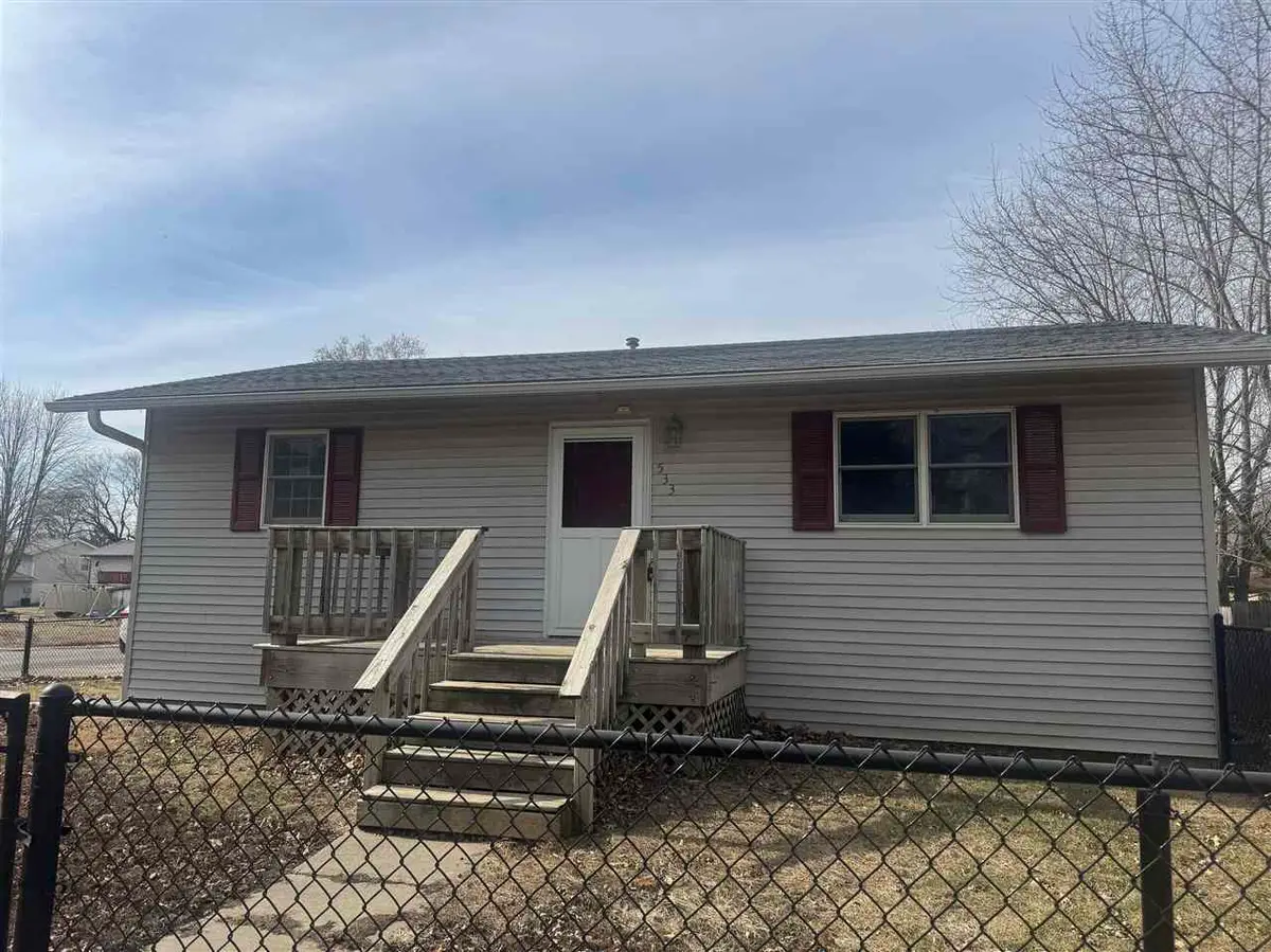 533 S Ave B, Washington, IA 52353 - #1