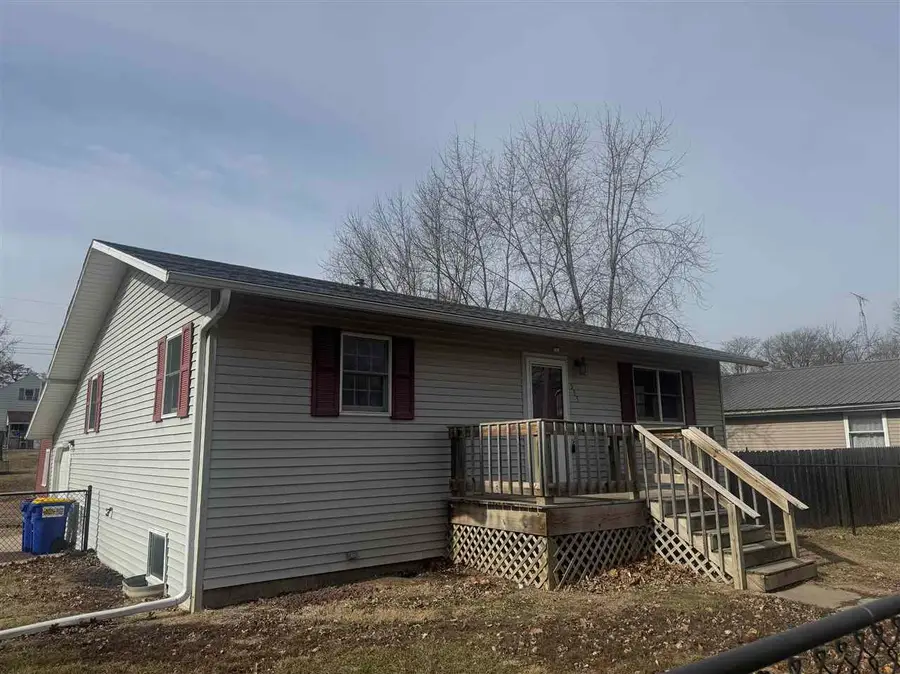 533 S Ave B, Washington, IA 52353 - #2