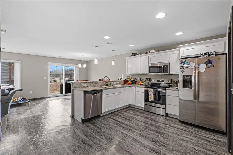 363 Aspen Ct, Solon, IA 52333 - #3