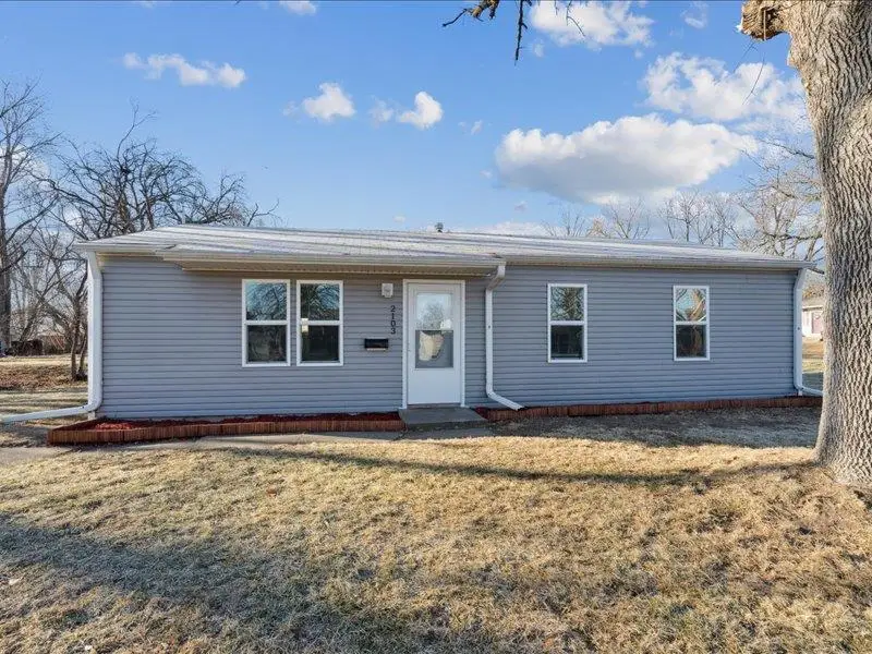 2103 Hollywood Blvd, Iowa City, IA 52240 - #2