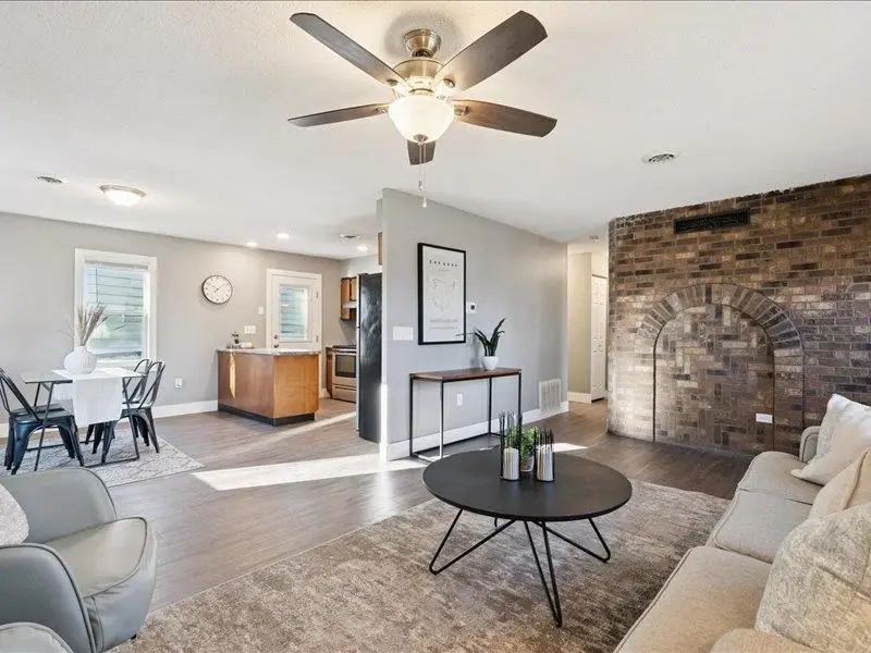 2103 Hollywood Blvd, Iowa City, IA 52240 - #3