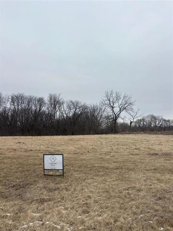 4006 Concord Ln, Wapello, IA 52653 - #3