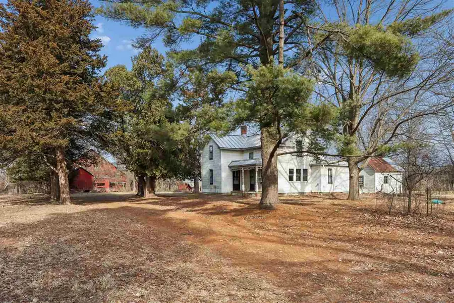 2646 Sugar Bottom Rd. NE, Solon, IA 52333 - #3