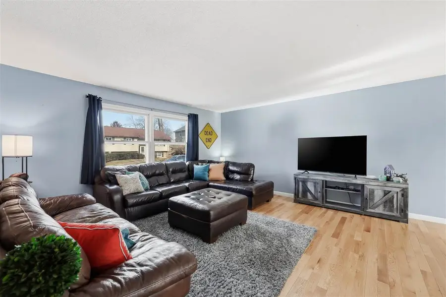 618 Keswick Dr, Iowa City, IA 52246 - #3