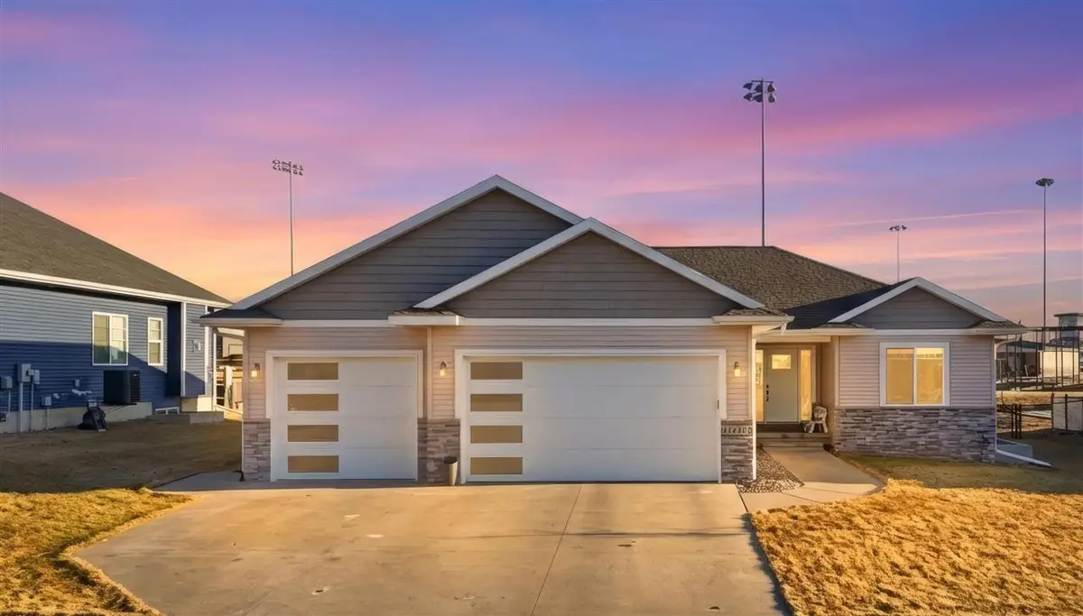 1405 E Tartan, North Liberty, IA 52317 - #1