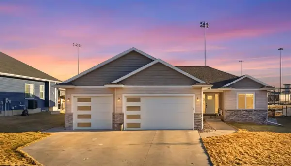 1405 E Tartan, North Liberty, IA 52317