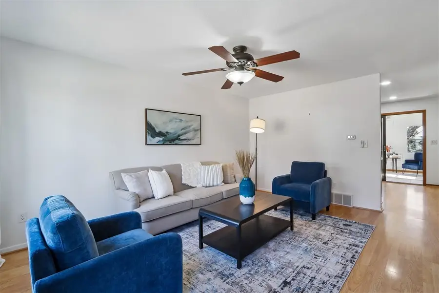 821 Dover St, Iowa City, IA 52245 - #2