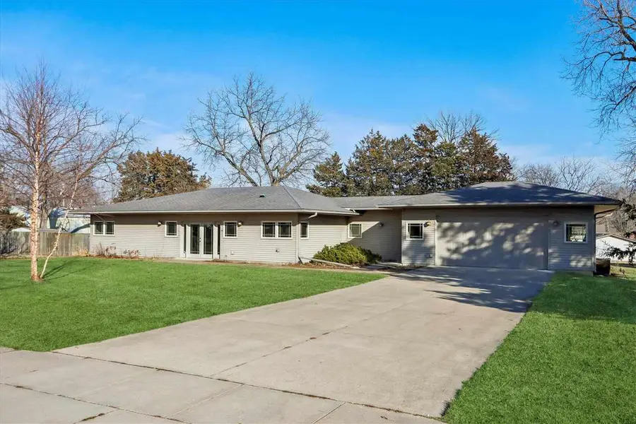 40 N Main St., North Liberty, IA 52317 - #2