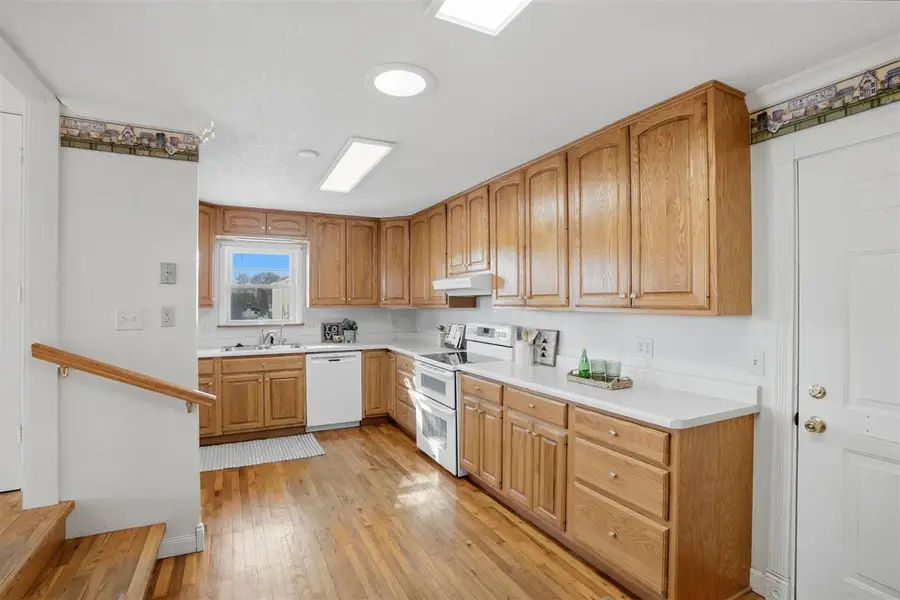 1304 Angle Rd SW, Kalona, IA 52247 - #3