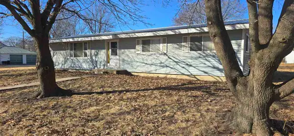 202 N Iowa St, Keota, IA 52248