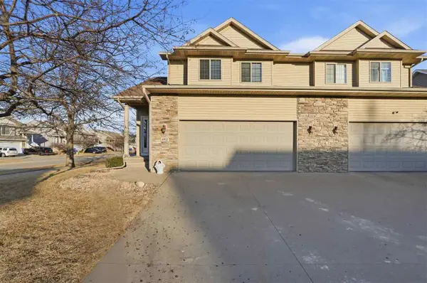 482 N Colton Dr, North Liberty, IA 52317