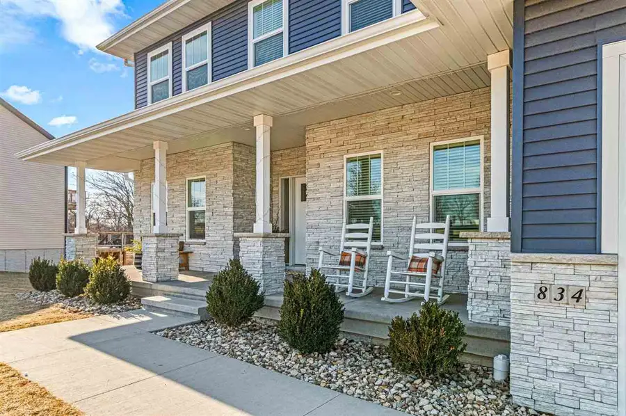 834 Old Mill Ln, Solon, IA 52333 - #3