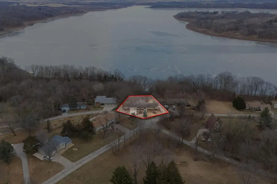 1896 Sunset Dr NE, Solon, IA 52333 - #3