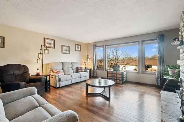 1568 Matterhorn Dr NE, Cedar Rapids, IA 52402