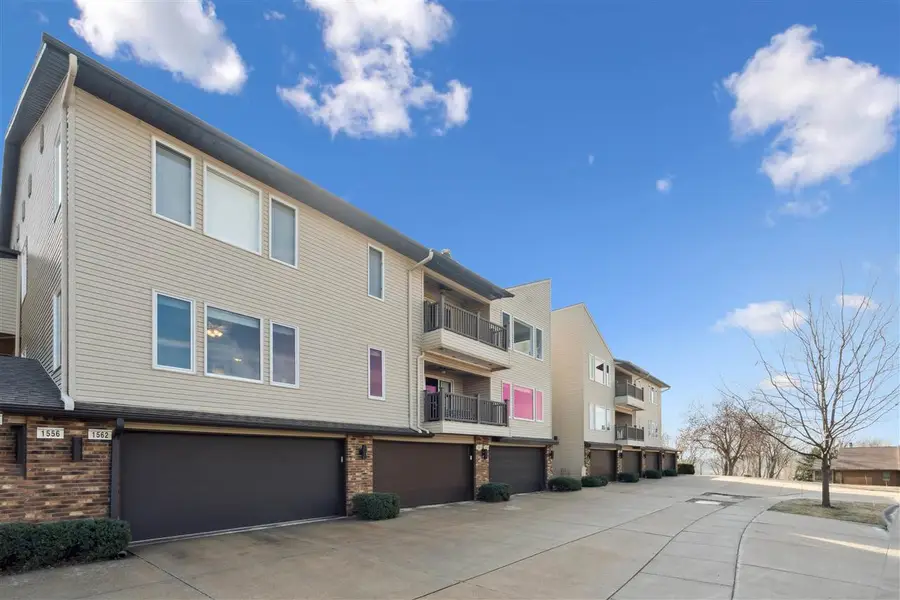 1568 Matterhorn Dr NE, Cedar Rapids, IA 52402 - #2